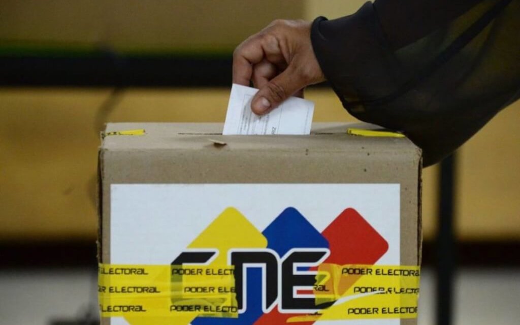 Maduro confirma elecciones presidenciales para 2024