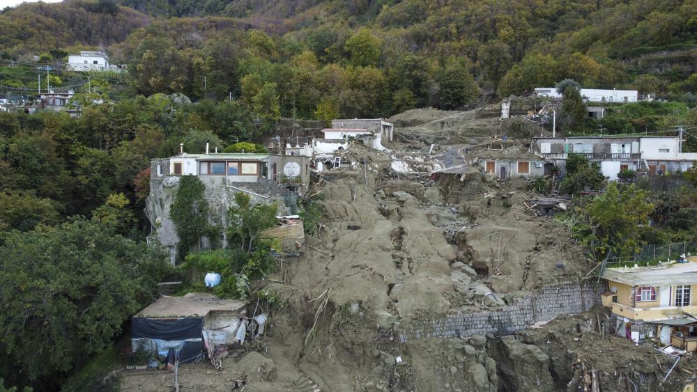 Dos muertos por deslizamiento de tierra en Italia